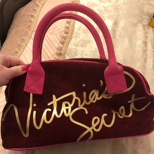 VICTORIA’S SECRET velvet pocketbook. Never used